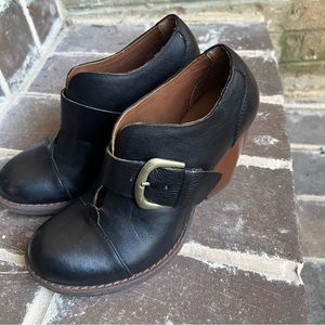 Kork Black leather EASE stack heel w/ buckle heels shoes US sz 6.5